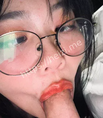 眼睛妹