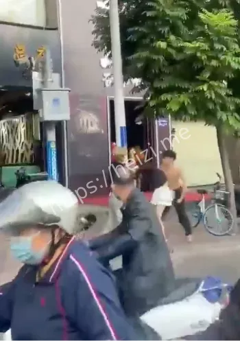 痛殴小妹
