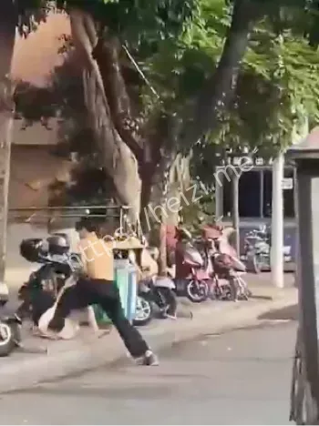精神小伙