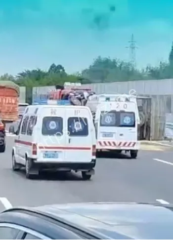 高速车祸后续调查