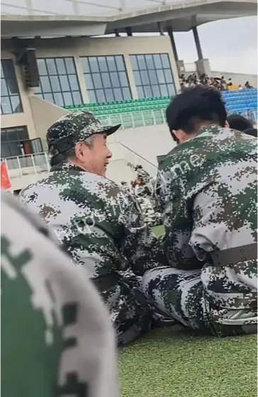 60岁大叔自学上职校