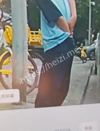 小男孩性早熟