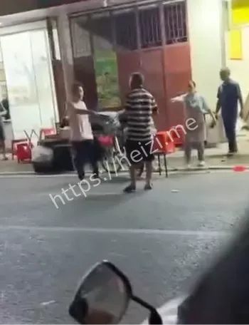 双刀乱砍