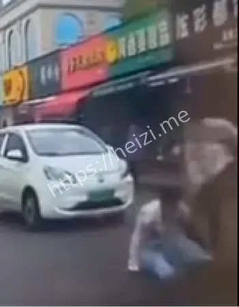 持刀追砍伤情法律后果详解