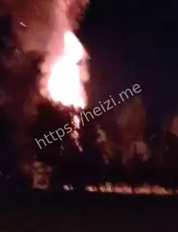 操场学生受伤医院急救