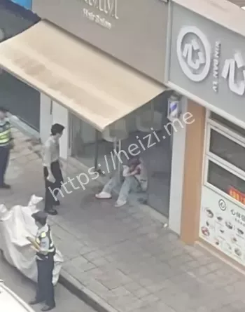 街头追砍