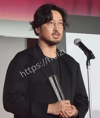 王传君