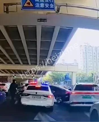 上海13岁少年施某偷车