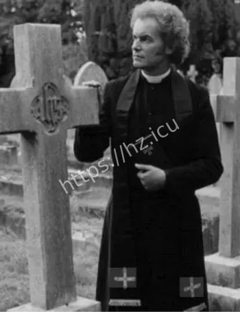 高个黑影红眼睛