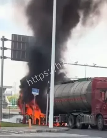 数公里浓烟蔽日