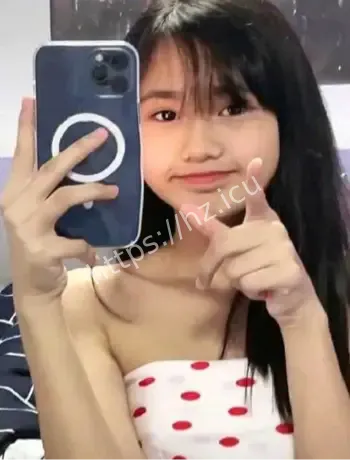 纹身可爱妹子不雅自拍泄露