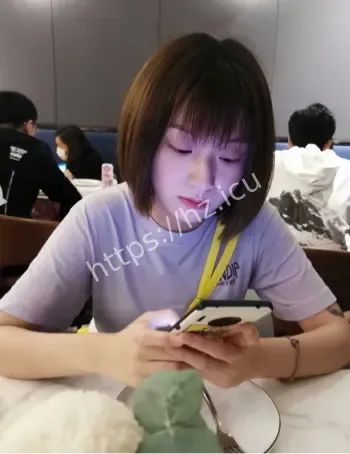 知性眼镜争议