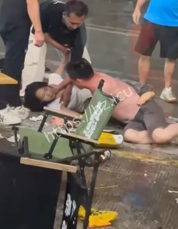 被打得头破血流