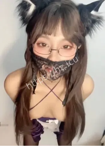 黄播特色颜值反差