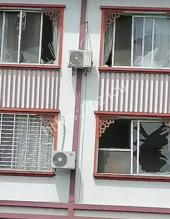 警车数十辆