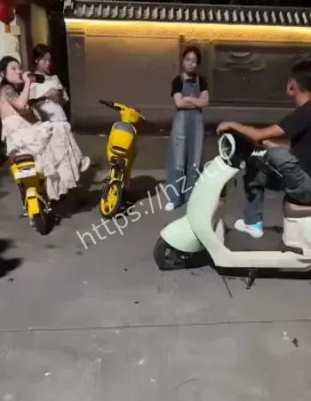 街头混战