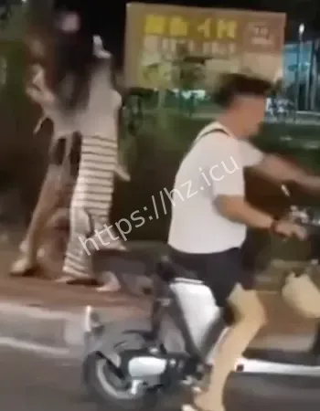 围观群众